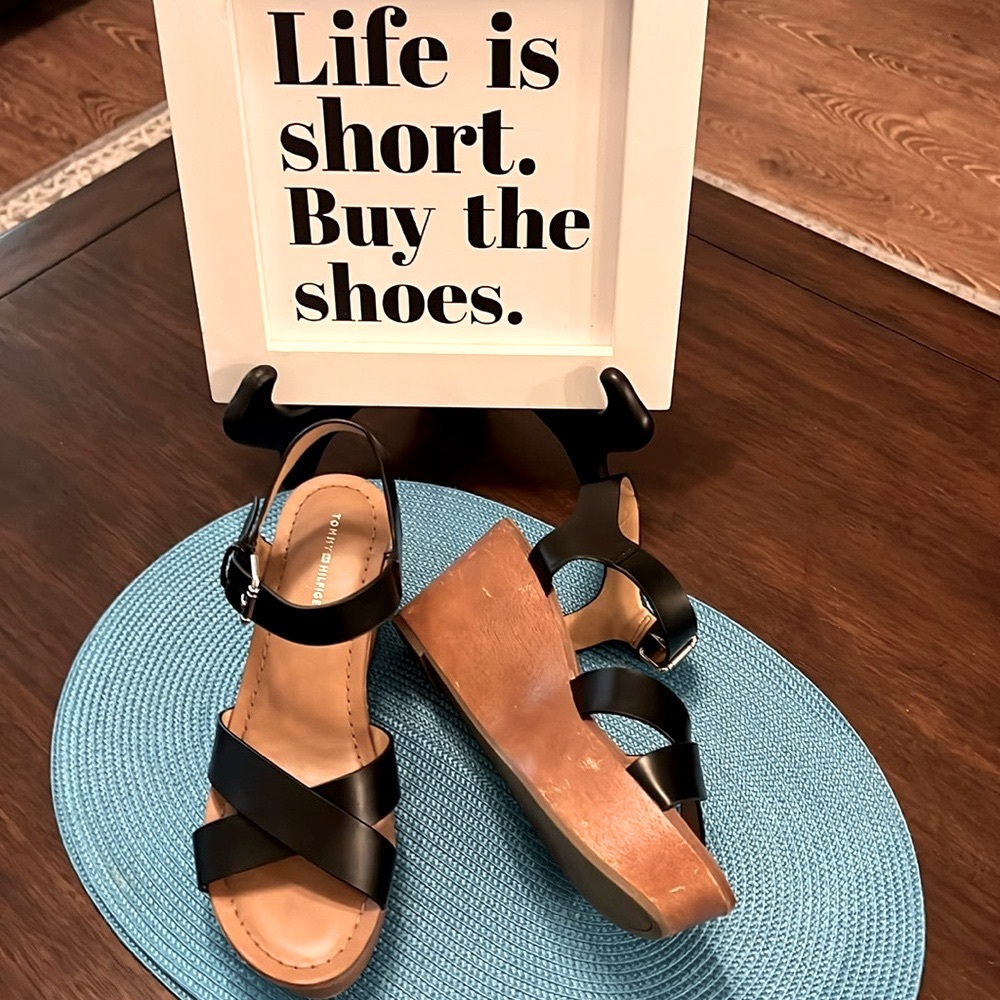 Tommy Hilfiger Black Wedge Sandals Sz 7.5 Great Condition Worn Twice